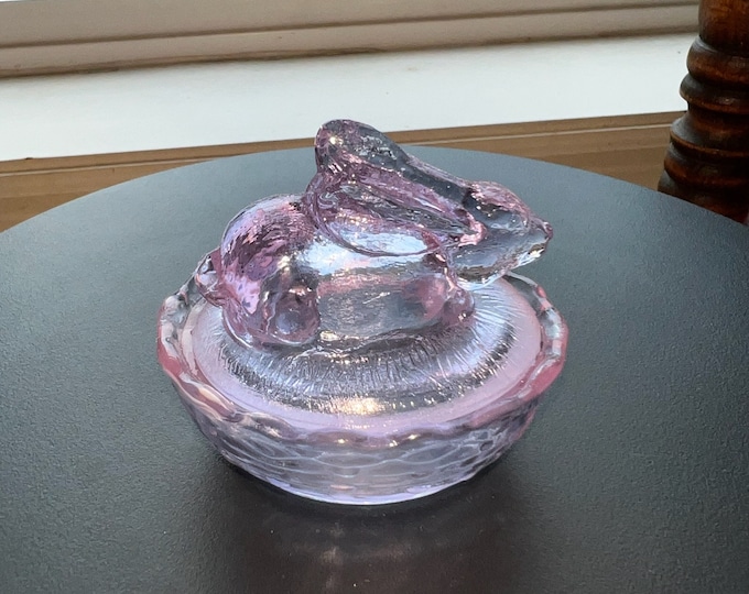Vintage Rabbit Alexandrite Covered Dish Nesting Pink Glass Bunny Candy Dish Summit Art Russ Vogelsong Hand Pressed Figurines Lover Antiques