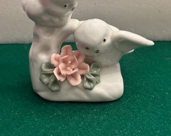 Vintage Porcelain Two Love Birds Statue Lover Antiques and Vintage