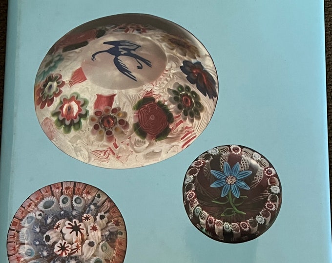 Vintage Paperweights Guide Book, by Sibylle Fargstorf, Glass Art Paperweights Book, Lover Antiques and Vintage
