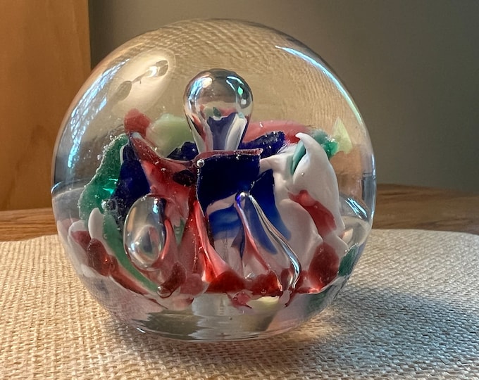 Vintage Murano Style Art Glass Floral Multi Colored Lampwork Paperweight Lover Antiques and Vintage