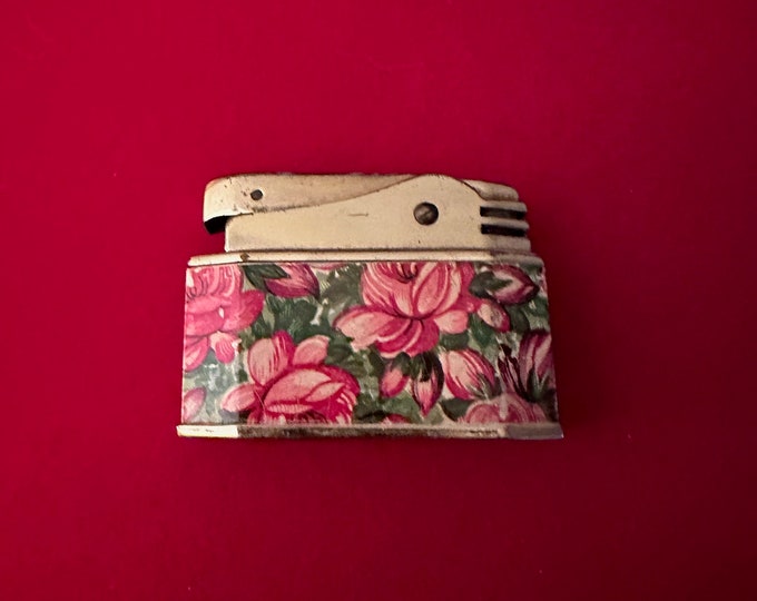 Vintage Stratton Mid Century Lighter, Floral Lighter, Lover Antiques