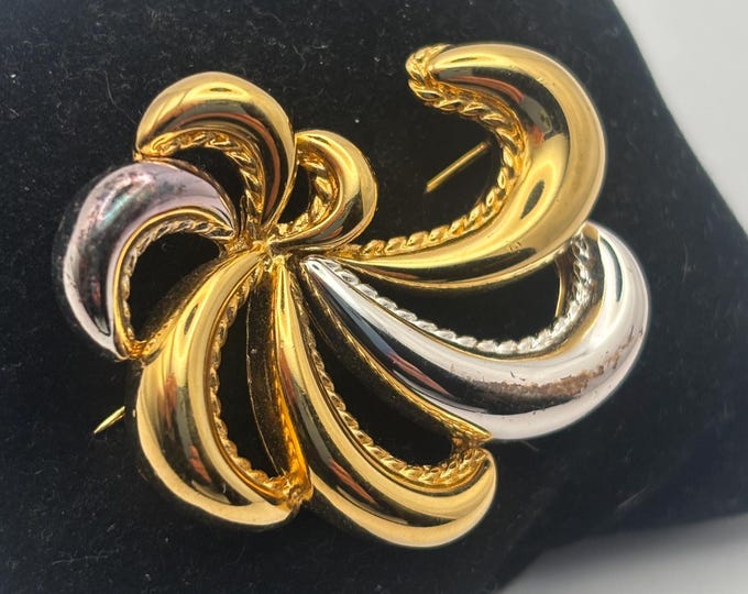 Monet Silver & Gold Ribbon Brooch Pin, Jewelry Gifts, Lover Antiques and Vintage
