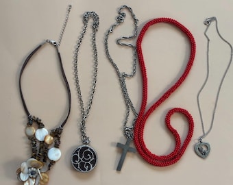 Vintage Necklaces Collection Variety Jewelry Lot Lover Antiques and Vintage