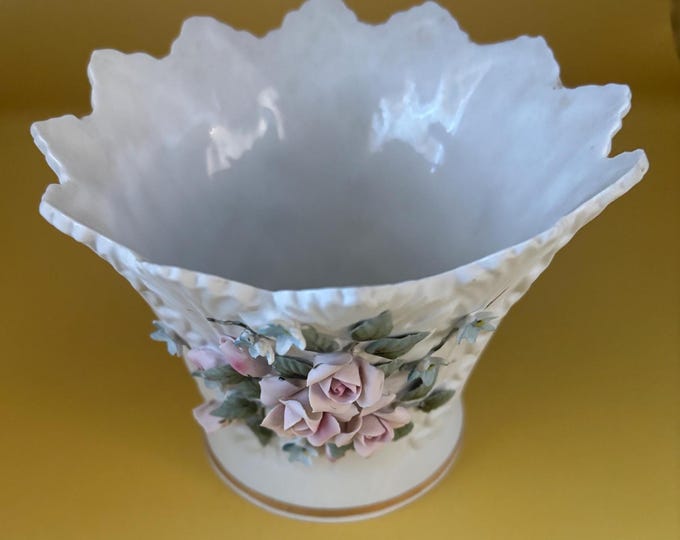 Vintage Lefton Capodimonte Style Roses Vase Hand Painted Porcelain Figurines Japanese Number 826 Lover Antiques and Vintage