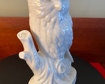 Vintage I.W. Rice & Co. Inc White Owl Statue, Made in Japan, Japanese white Owl on Base Lamp, Lover Antiques and Vintage