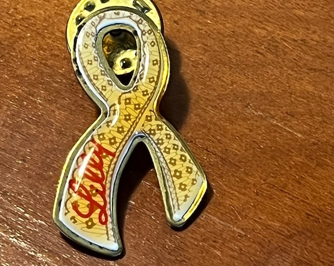 Vintage Awareness Ribbon with Name Lilly imprinted in enamel brooch pin brooches pins Lover Antiques and Vintage