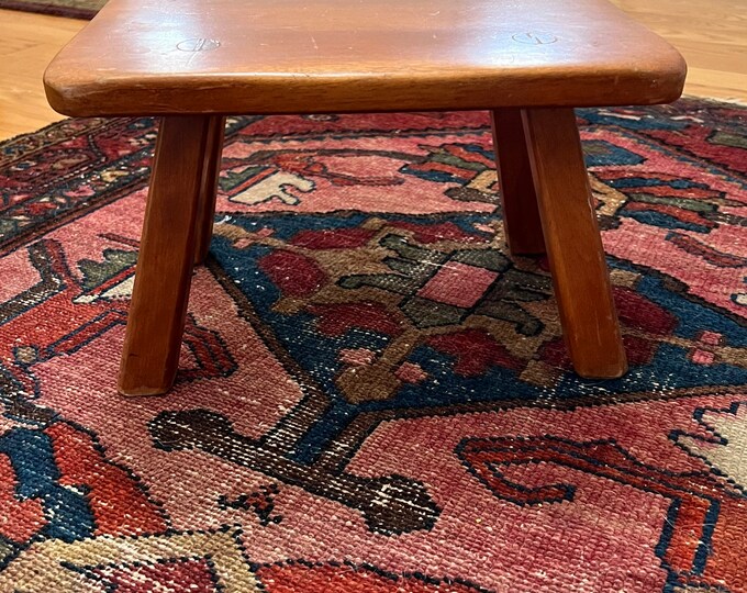 Cushman Colonial Creations Cricket Stool No. 9038