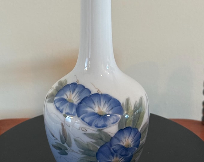 Vintage Royal Copenhagen Porcelain Blue Flowers Vase Lover Antiques and Vintage
