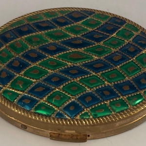 Vintage Avon Empress Powder Compact Enamel Powder Puff Case Lover Antiques and Vintage