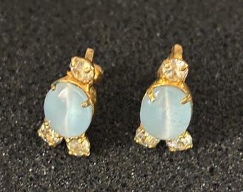 Vintage Green & Gold Stone Earrings Lover Antiques and Vintage