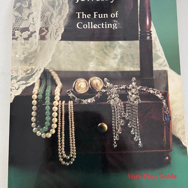 Costume Jewelry The Fun of Collecting Book, by Nancy N. Schiffer, Costume Jewelry Guide Book, Lover Antiques and Vintage