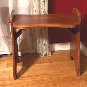 Cushman Colonial Creations Serving Table or Vanity Table No. 4-163 only made 1934-37 Lover Antiques and Vintage