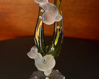 Vintage Crystal Fish Figurine: Underwater Sea Grass Decor