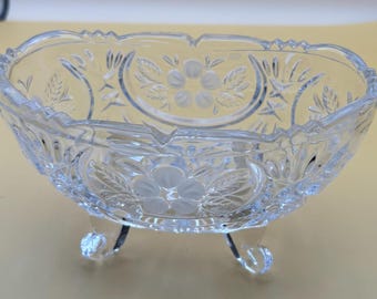 Vintage McKee Crystal Glass Footed Glass Bowl Lover Antiques and Vintage