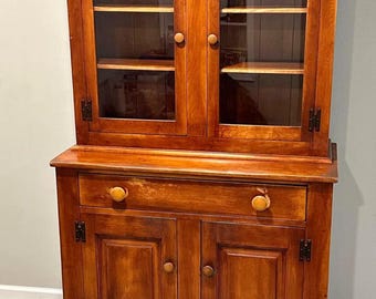 Cushman Colonial Creations Hunting Board China Cabinet No. 9024 Lover Antiques and Vintage