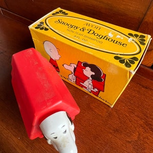 Vintage Avon Snoopy Doghouse Shampoo: 1980s Collectible with Box