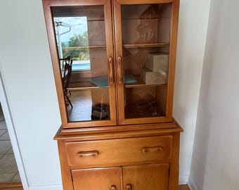 Vintage Maple Rustic China Cabinet, Cushman Colonial Creations Style Furniture