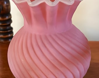 Vintage Sandwich Glass Peach Blow Glass Vase with Swirl Ruffled Top Optic Pink Glass Art Lover Antiques and Vintage