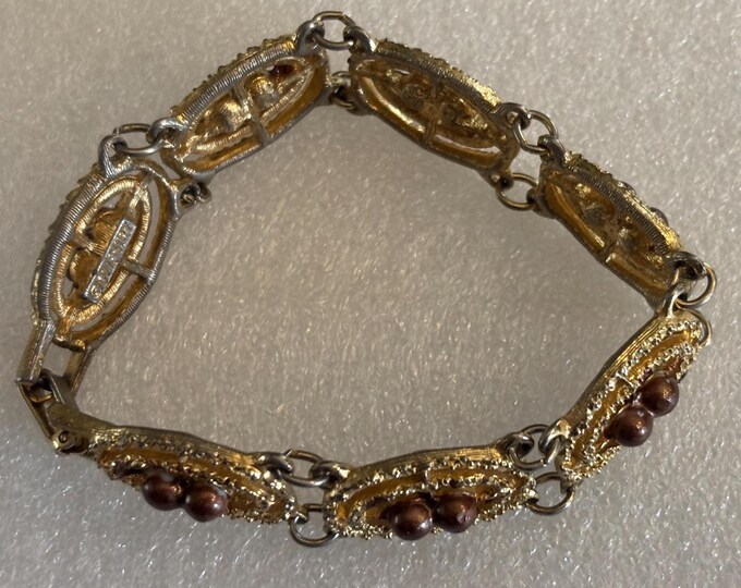 Vintage Sarah Coventry Bracelet Jewelry Lover Antiques and Vintage