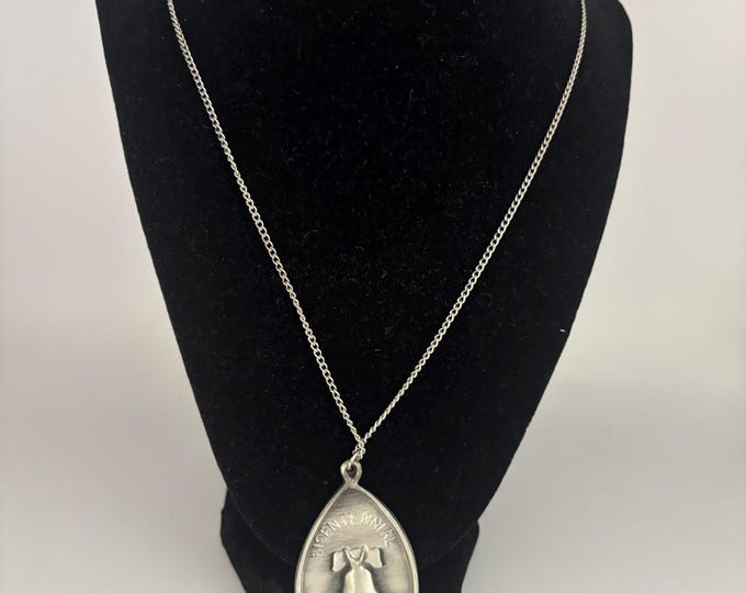 Vintage Centennial Pewter Necklace by Geri Lover Antiques and Vintage