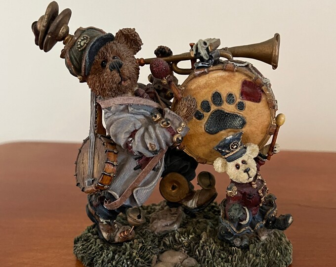 The Boyds Bear Collection Jonathan C. Tootenwhistle with Marjorie Marchalong One Bear Band 1995