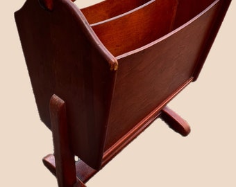 Vintage Maple Wood Magazine Rack Mag Stand Rustic Lake House Furniture