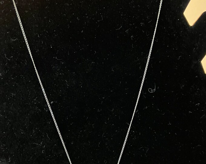 Vintage heart shaped silver tone earrings and necklace set jewelry Lover Antiques and Vintage