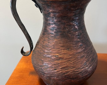 Antique Hammered Copper Pitcher Pot Primitive Arts and Crafts Art Lover Antiques and Vintage