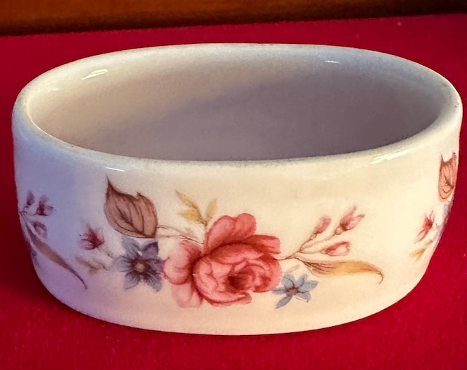Vintage Countess Fine Bone China Rose Napkin Holder Ring, Made in England, Hand Painted Rose & Flowers, Lover Antiques and Vintage