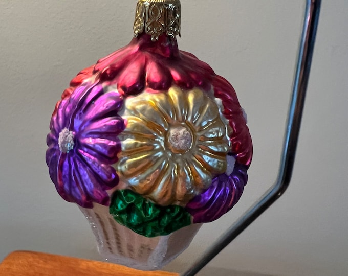Vintage Bouquet by Inge Glas Hand Blown Art Glass Ornament Made in Germany old ornaments glass art home decor collectibles