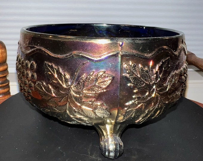 Vintage Fenton Amethyst Carnival Glass Bowl: Grape & Leaf Pattern