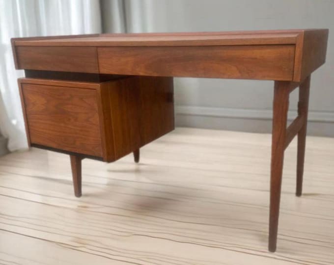 Merton L. Gershun Esprit Dillingham Walnut Desk Danish Vanity Mid Century Modern Lover Antiques & Vintage