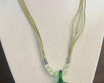 Vintage Green Glass Leaf Hinge Crafted Art Glass Necklace Lover Antiques and Vintage