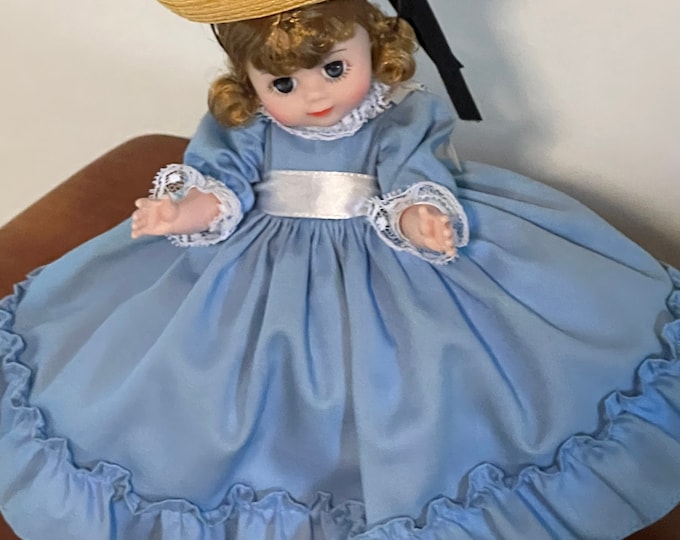 Madame Alexander Doll Betty Blue Model #420 Doll 8” tall, original box