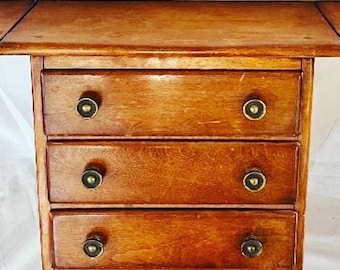 Vintage Cushman Colonial Creations 3-56 Wall Console with Three Drawers in Historical Maple Stain Very Rare Lover Antiques and Vintage