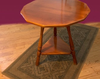 Cushman Colonial Creations Hudson Table No. 3–150, Vintage Wood Coffee, Mid Century Modern, Small Accent Table, Lover Antiques