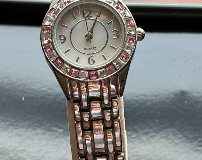 Vintage Pink Clear Rhinestone Quartz Bezel Watch Girl Gift Pretty Things Lover Antiques and Vintage