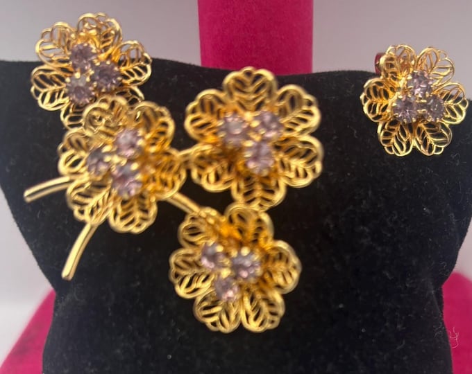 Sarah Coventry Allusion Gold Filligree Flower Brooch & Matching Earrings