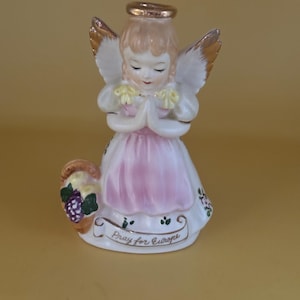 Vintage Art Gift Corporation 1958 Pray For Europe Angel Figurine Lover Antiques and Vintage