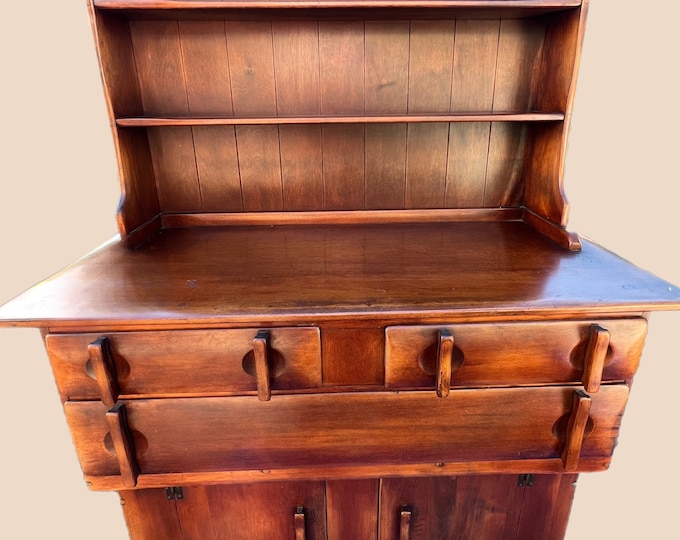 Cushman Colonial Creations Modern Buffet No. 6023 Herman de Vries Rustic Decor Lover Antiques & Vintage