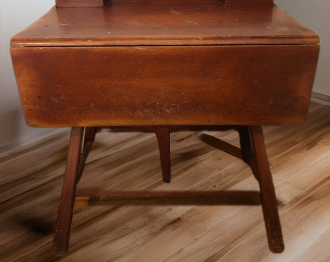 Cushman Colonial Creations Rudder Desk No. 4-112 Vanity Rustic Furniture Home Decor butterfly table Lover Antiques and Vintage