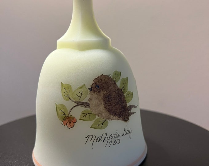 Vintage Fenton Happy Mother’s Day 1980 Satin Glass Bell Hand-Painted Signed Art Uranium Glass Limited Edition Lover Antiques Gifts