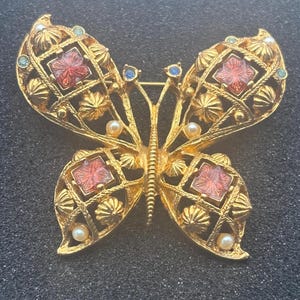 Vintage Avon Pink & Gold Butterfly Brooch Pin Lover Antiques and Vintage