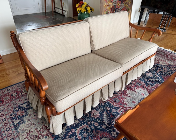 Cushman Colonial Creations New Bennington Sofa, Mid Century Modern Furniture