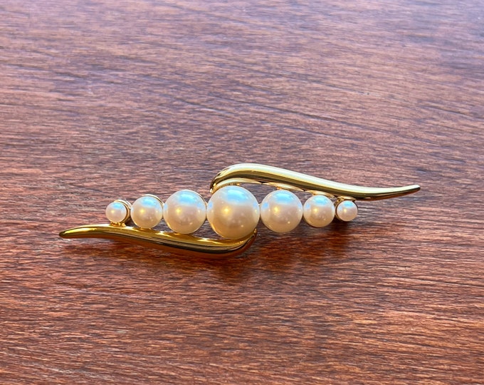 Vintage Monet Gold tone swirl with faux pearls mid century modern pin brooch brooches
