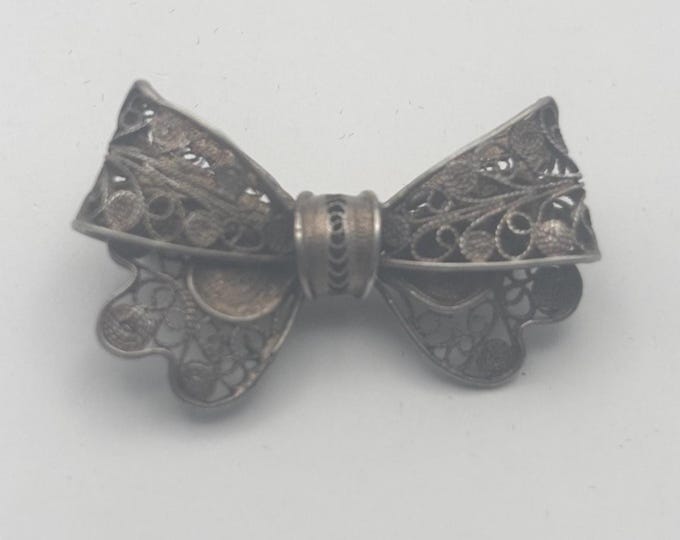 Sterling Silver Filigree Bow Brooch, Tied Ribbow Bow Pin, Lover Antiques and Vintage
