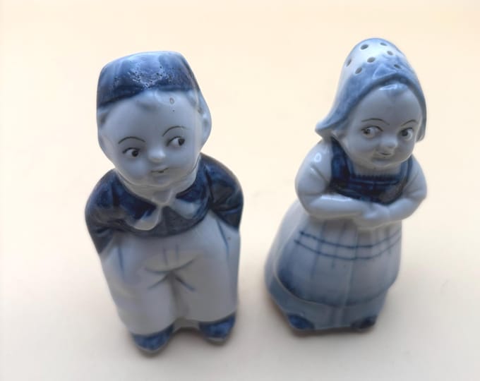 Vintage Delft Blue Dutch Boy Girl Salt & Pepper Shakers Holland Porcelain Lover Antiques and Vintage