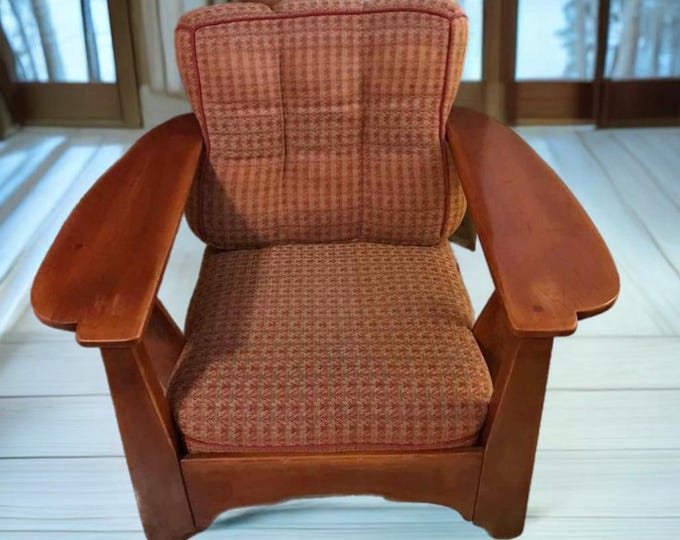Cushman Colonial Creations Shaftsbury Paddle Armchair Chair No. 083 Including Original Cushions & Bottom Rack Lover Antiques