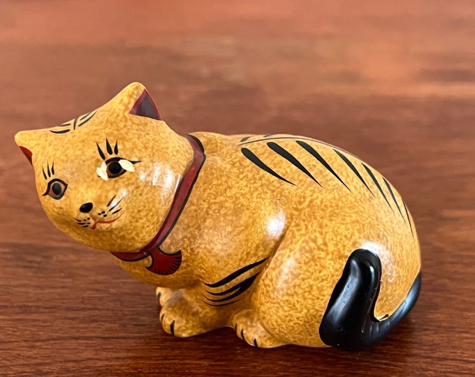 Vintage Chalkware Cat Figurine by The Franklin Mint, Curio Cabinet Cat, Lover Antiques and Vintage