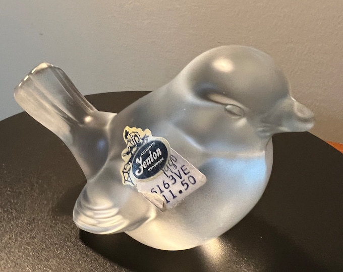Vintage Fenton Frosted Bird Glass Art Animals Lover Antiques and Vintage